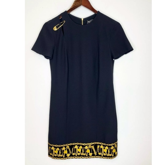 🖤💛 VERSACE Logo Baroque Safety Pin Shift Dress - Picture 5 of 13